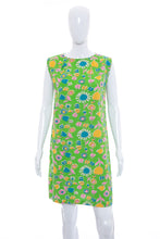 Load image into Gallery viewer, 1960&#39;s Green Floral Print Shift Dress Size XL
