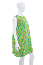 Load image into Gallery viewer, 1960&#39;s Green Floral Print Shift Dress Size XL
