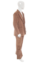 Load image into Gallery viewer, 1970&#39;s Lee Brown Corduroy Three Piece Suit Size L
