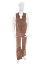 Load image into Gallery viewer, 1970&#39;s Lee Brown Corduroy Three Piece Suit Size L
