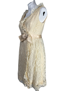 1960’s Lace Mini Cocktail Dress Size S