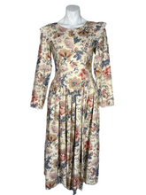 Load image into Gallery viewer, 1980’s Floral Cotton Gunne Sax Dress Size S
